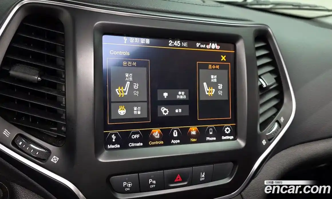 Jeep Cherokee 2019 2.4 гидро в Москве № 169805, фото 17