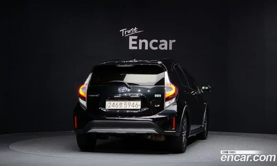 Toyota Prius 2020 1.5 гидро в Москве № 170298, фото 4