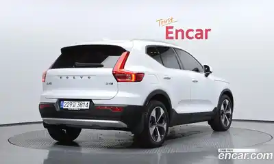 Volvo XC40 2022 2.0 гидро в Москве № 189381, миниатюра 2