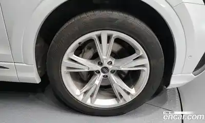 Audi Q8 2023 3.0 гидро в Москве № 196054, миниатюра 5