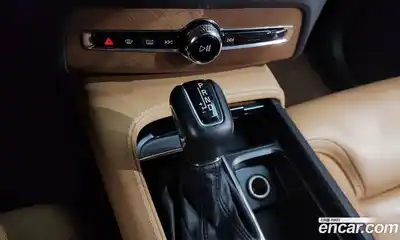 Volvo XC90 2020 2.0 гидро в Москве № 197062, миниатюра 9