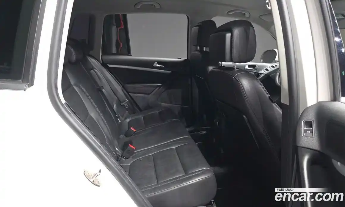 Volkswagen Tiguan 2013 2.0 гидро в Москве № 199134, фото 12