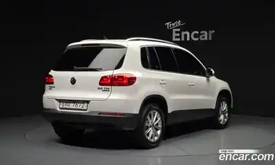 Volkswagen Tiguan 2013 2.0 гидро в Москве № 199134, миниатюра 2