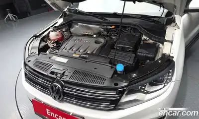 Volkswagen Tiguan 2013 2.0 гидро в Москве № 199134, миниатюра 6