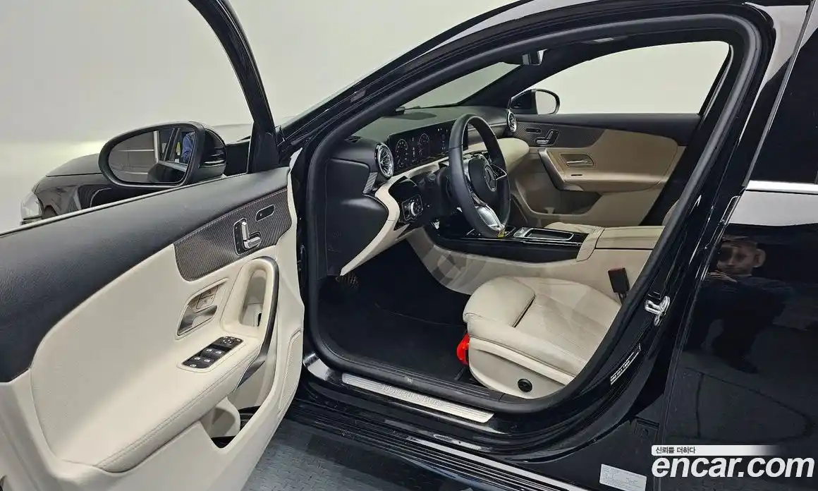 Mercedes-Benz A-Class 2025 2.0 гидро в Москве № 202239, фото 10