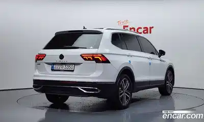 Volkswagen Tiguan 2022 2.0 гидро в Москве № 215083, миниатюра 2