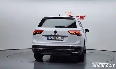 Volkswagen Tiguan 2022 2.0 гидро в Москве № 215083, миниатюра 4