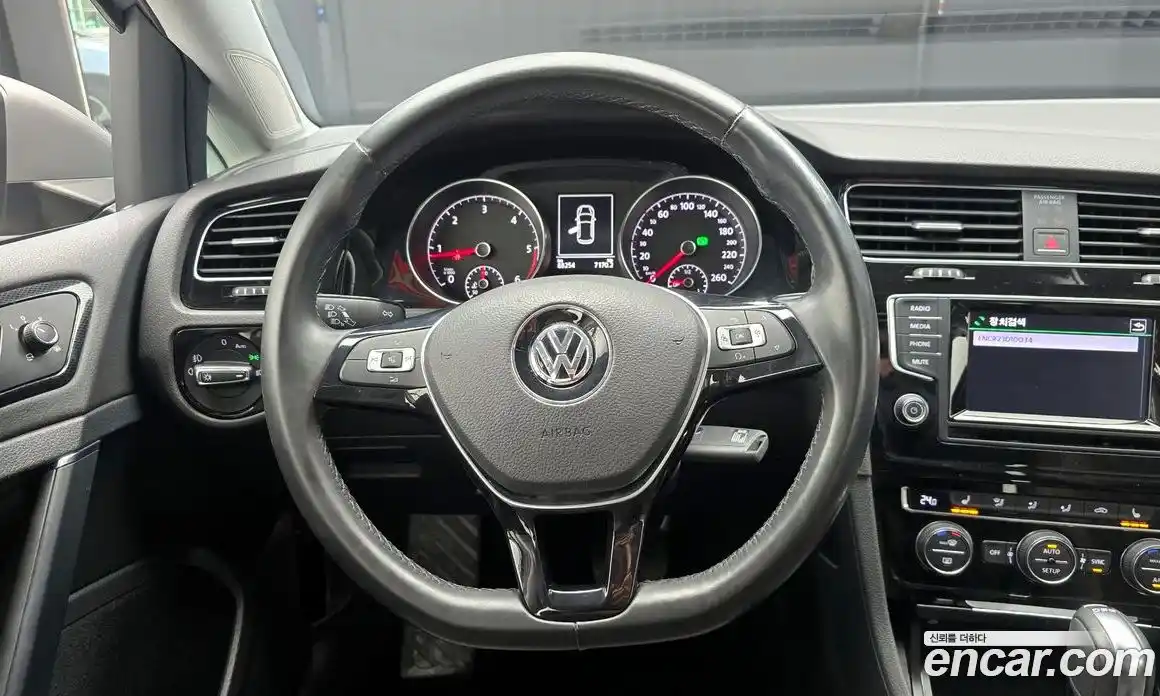 Volkswagen Golf 2013 2.0 гидро в Москве № 215175, фото 14