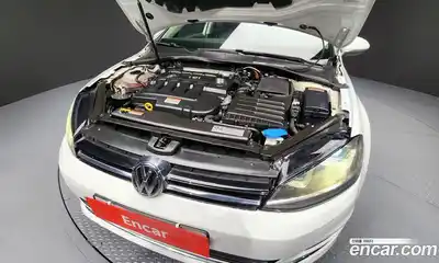 Volkswagen Golf 2015 2.0 гидро в Москве № 215274, миниатюра 6