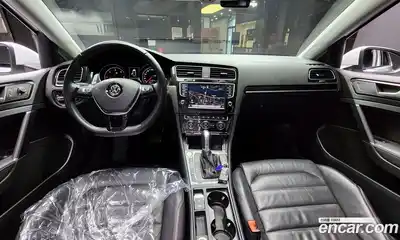 Volkswagen Golf 2015 2.0 гидро в Москве № 215274, миниатюра 7