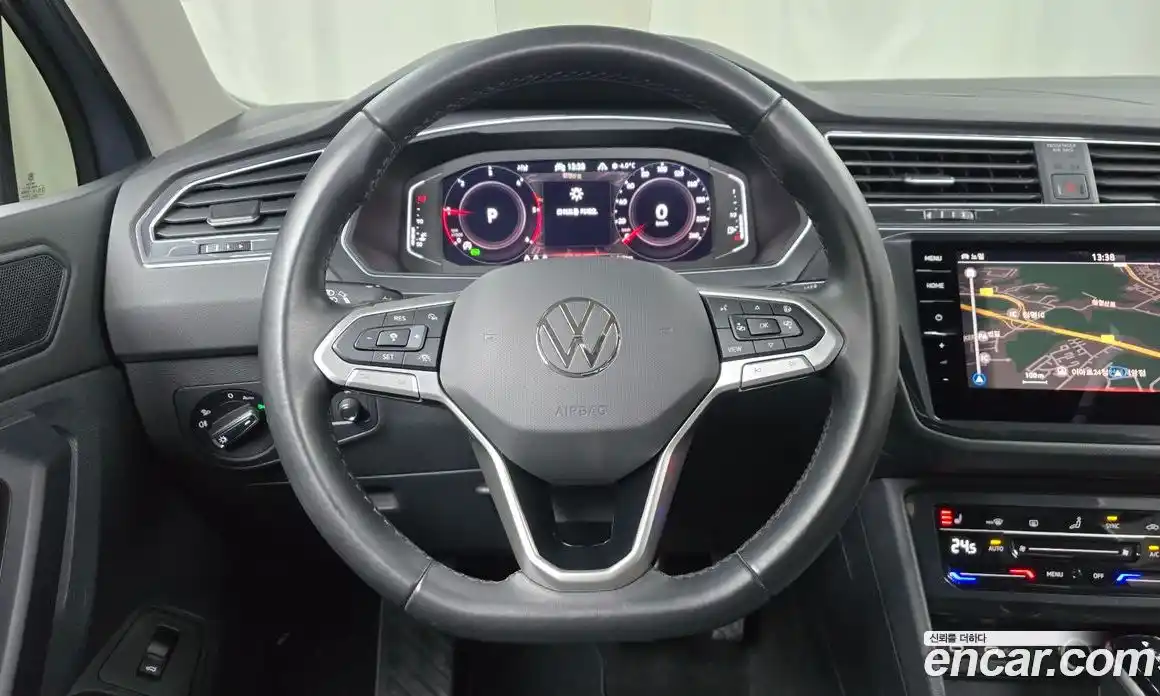 Volkswagen Tiguan 2023 2.0 гидро в Москве № 215285, фото 13