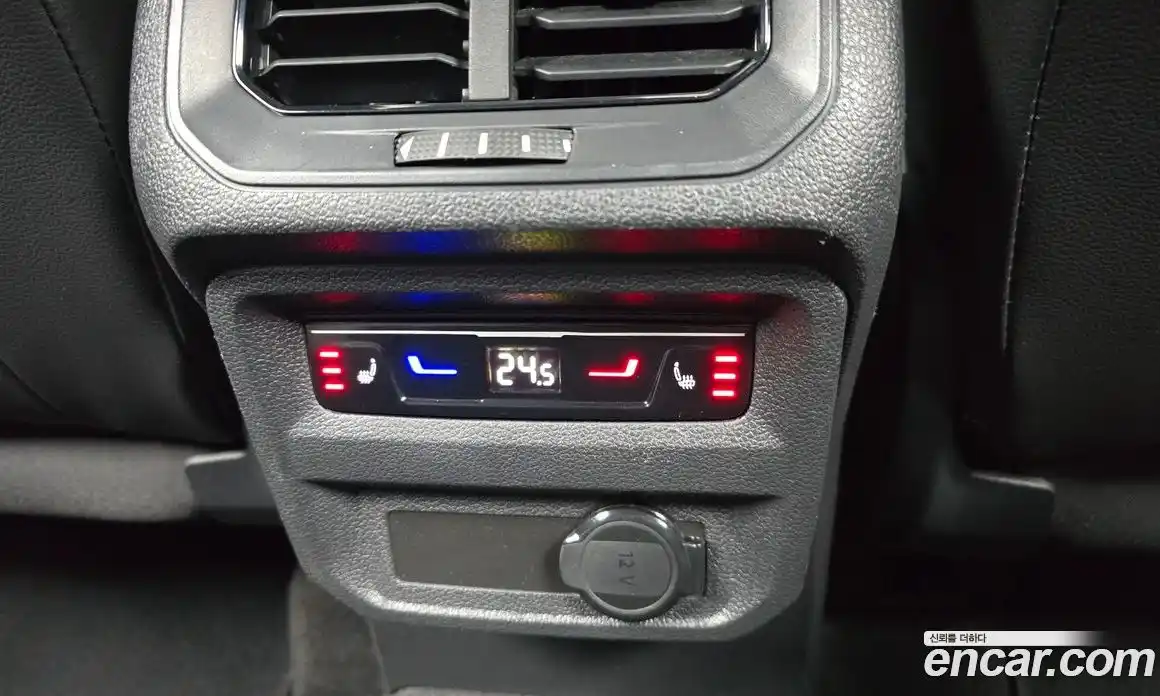 Volkswagen Tiguan 2023 2.0 гидро в Москве № 215285, фото 18