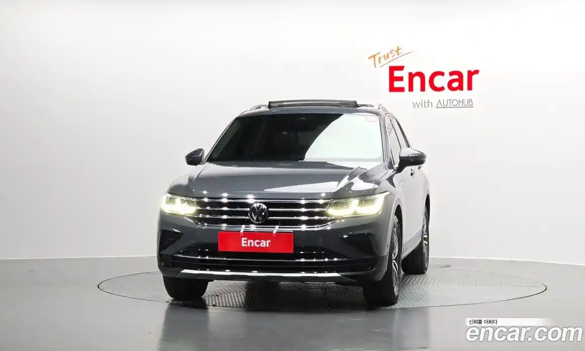 Volkswagen Tiguan 2023 2.0 гидро в Москве № 215285, фото 3