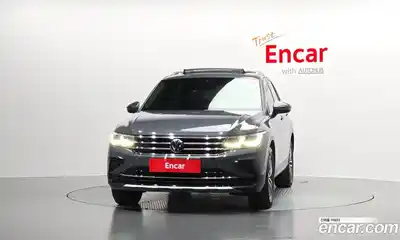 Volkswagen Tiguan 2023 2.0 гидро в Москве № 215285, миниатюра 3