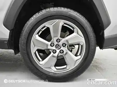 Toyota RAV4 2020 2.5 гидро в Москве № 215637, миниатюра 5