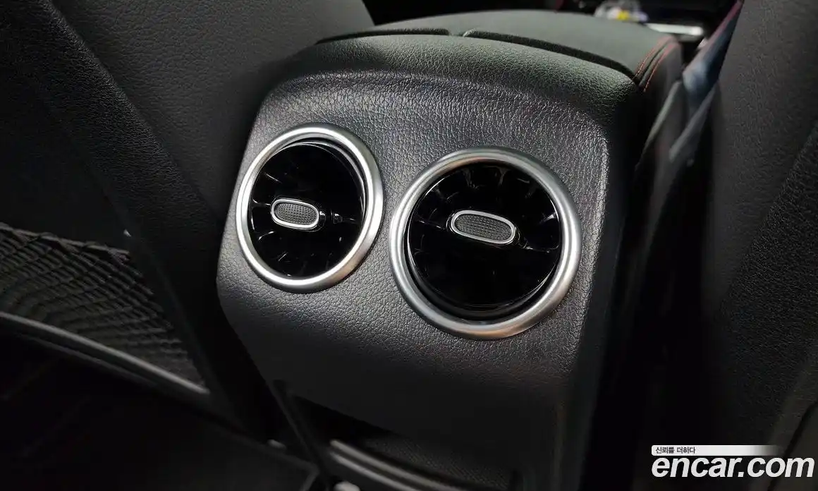 Mercedes-Benz GLB-Class 2023 2.0 гидро в Москве № 218555, фото 19