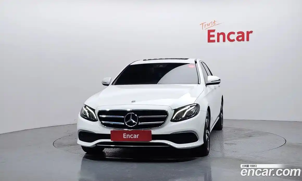 Mercedes-Benz E-Class 2020 2.0 гидро, фото 3