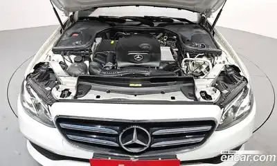 Mercedes-Benz E-Class 2020 2.0 гидро, миниатюра 6