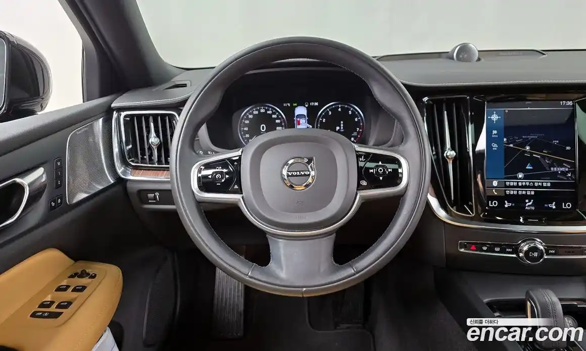 Volvo V60 2021 2.0 гидро в Москве № 230397, фото 13