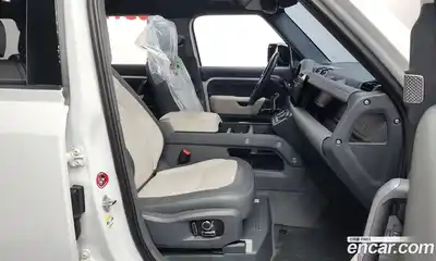 Land Rover Defender 2023 3.0 гидро в Москве № 231188, миниатюра 11