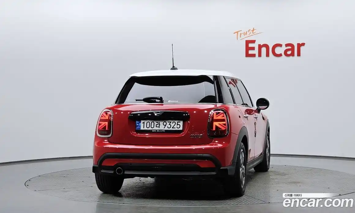 Mini Cooper 2022 1.5 гидро в Москве № 231398, фото 3