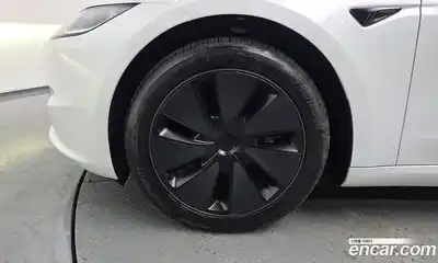 Tesla Model 3 2025 0.2 гидро в Москве № 231501, миниатюра 5