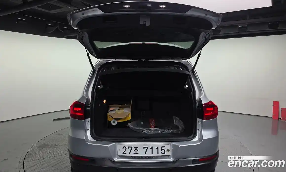 Volkswagen Tiguan 2015 2.0 гидро в Москве № 232230, фото 20