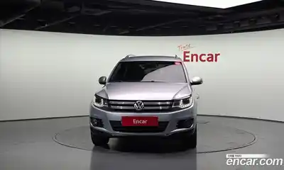 Volkswagen Tiguan 2015 2.0 гидро в Москве № 232230, миниатюра 3