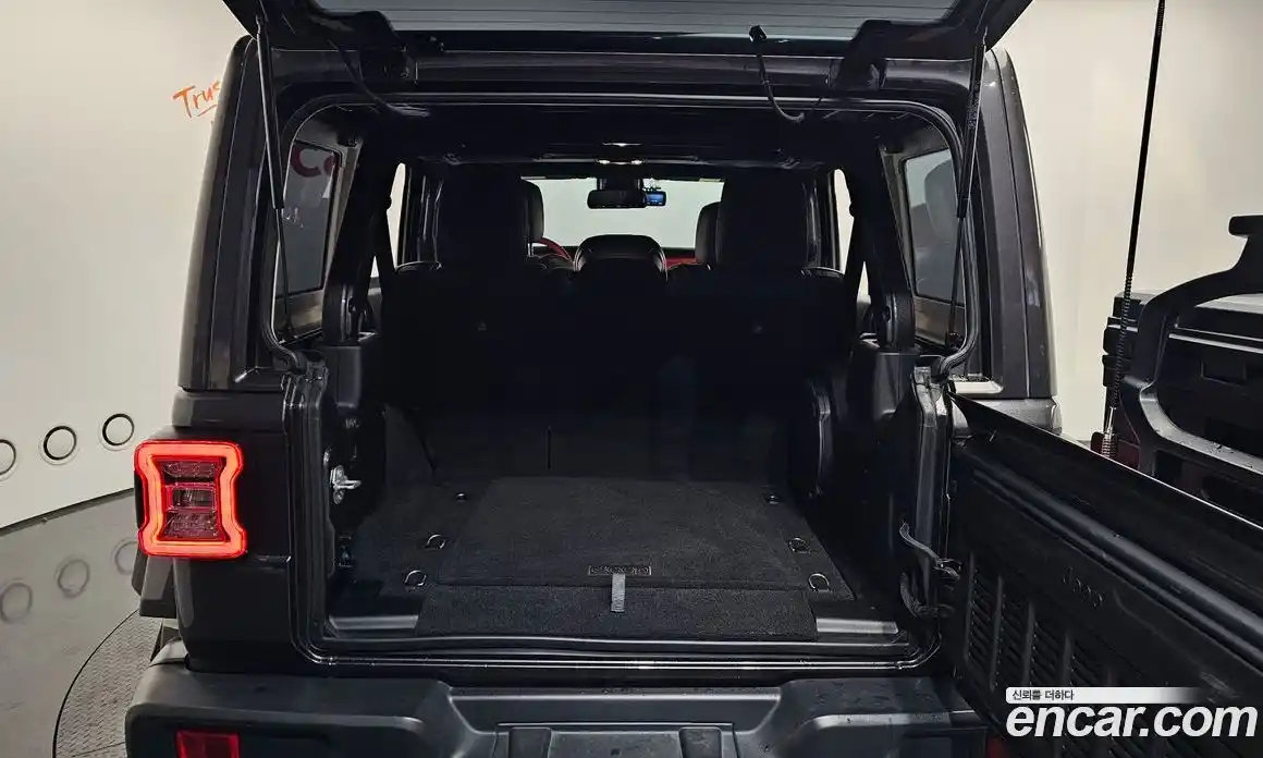 Jeep Wrangler 2019 2.0 гидро в Москве, фото 20