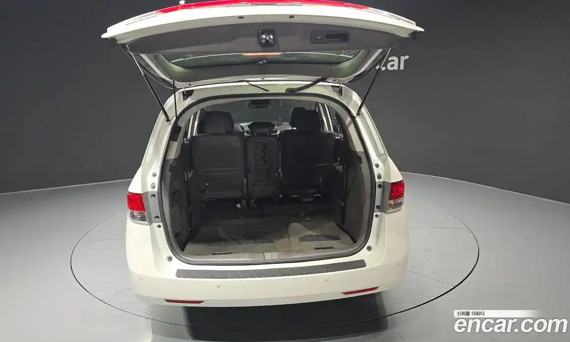 Honda Odyssey 2015 3.5 гидро в Москве № 232915, фото 20