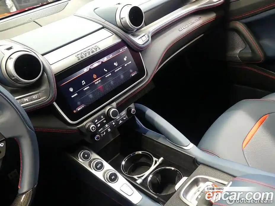 Ferrari GTC4 Lusso 2018 3.9 гидро в Москве № 238044, фото 13