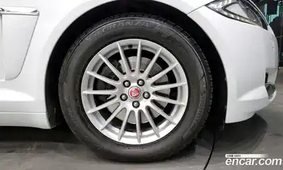 Jaguar XF 2014 2.0 гидро в Москве № 238098, миниатюра 5