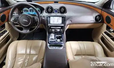 Jaguar XJ 2013 2.0 гидро в Москве № 241330, миниатюра 7