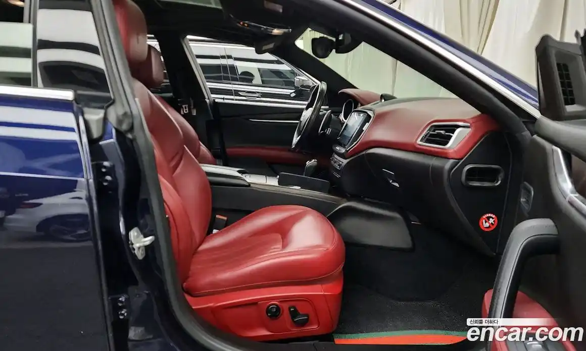 Maserati Ghibli 2017 3.0 гидро в Москве № 255935, фото 11