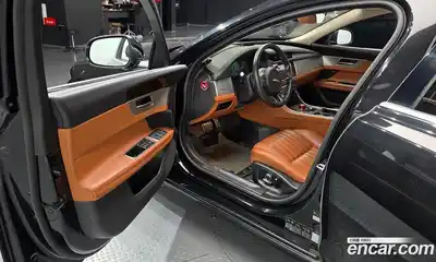 Jaguar XF 2019 2.0 гидро в Москве № 256078, миниатюра 11