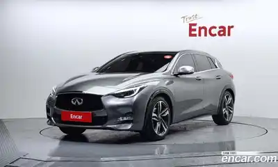 Infiniti Q30, 2017