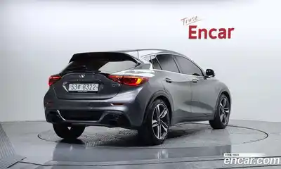 Infiniti Q30 2017 2.0 гидро в Москве № 256123, миниатюра 2