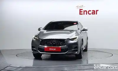 Infiniti Q30 2017 2.0 гидро в Москве № 256123, миниатюра 3