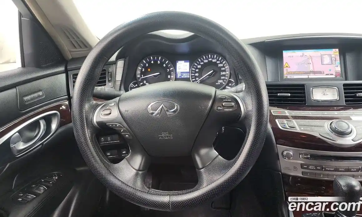 Infiniti M 2011 3.7 гидро в Москве № 256165, фото 13