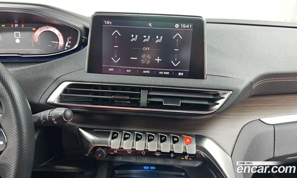 Peugeot 5008 2024 1.2 гидро в Москве № 257397, фото 14