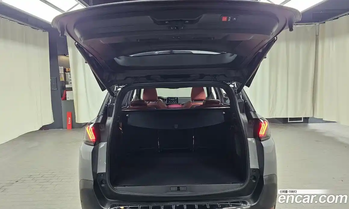 Peugeot 5008 2024 1.2 гидро в Москве № 257397, фото 20