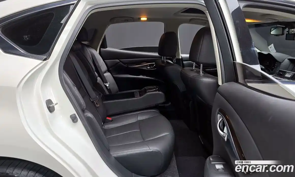 Infiniti Q70 2019 3.7 гидро в Москве № 267000, фото 12