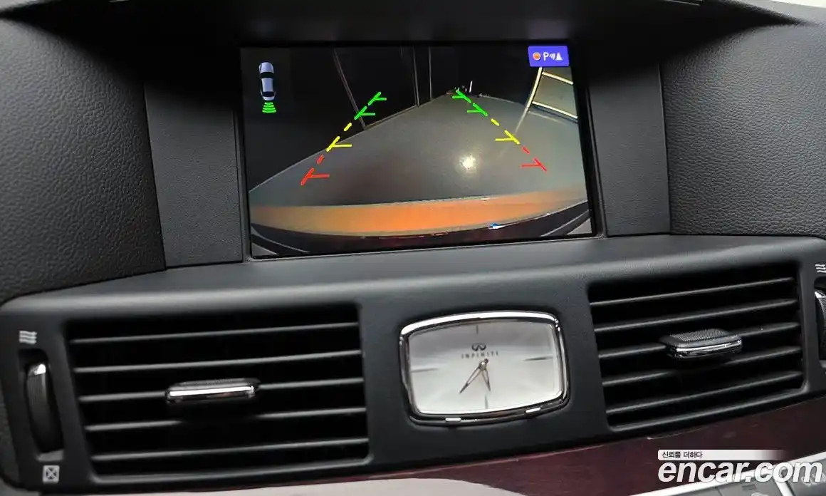 Infiniti Q70 2019 3.7 гидро в Москве № 267000, фото 16