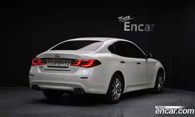 Infiniti Q70 2019 3.7 гидро в Москве № 267000, миниатюра 2