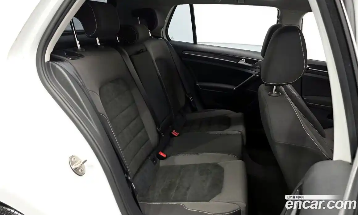 Volkswagen Golf 2015 2.0 гидро в Москве № 277361, фото 12