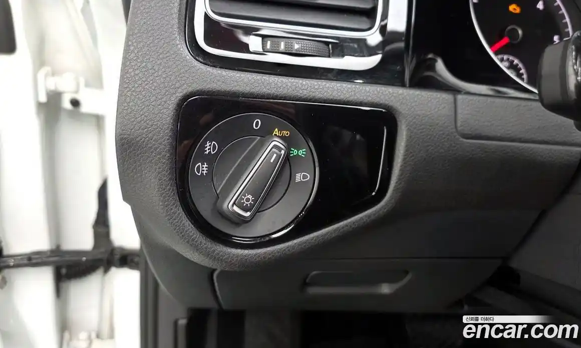Volkswagen Golf 2015 2.0 гидро в Москве № 277361, фото 18