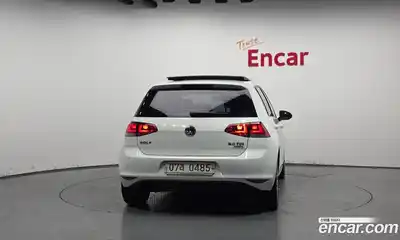 Volkswagen Golf 2015 2.0 гидро в Москве № 277361, миниатюра 4