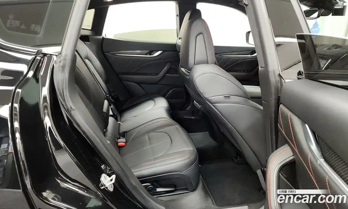 Maserati Levante 2020 3.0 гидро в Москве № 282720, фото 12