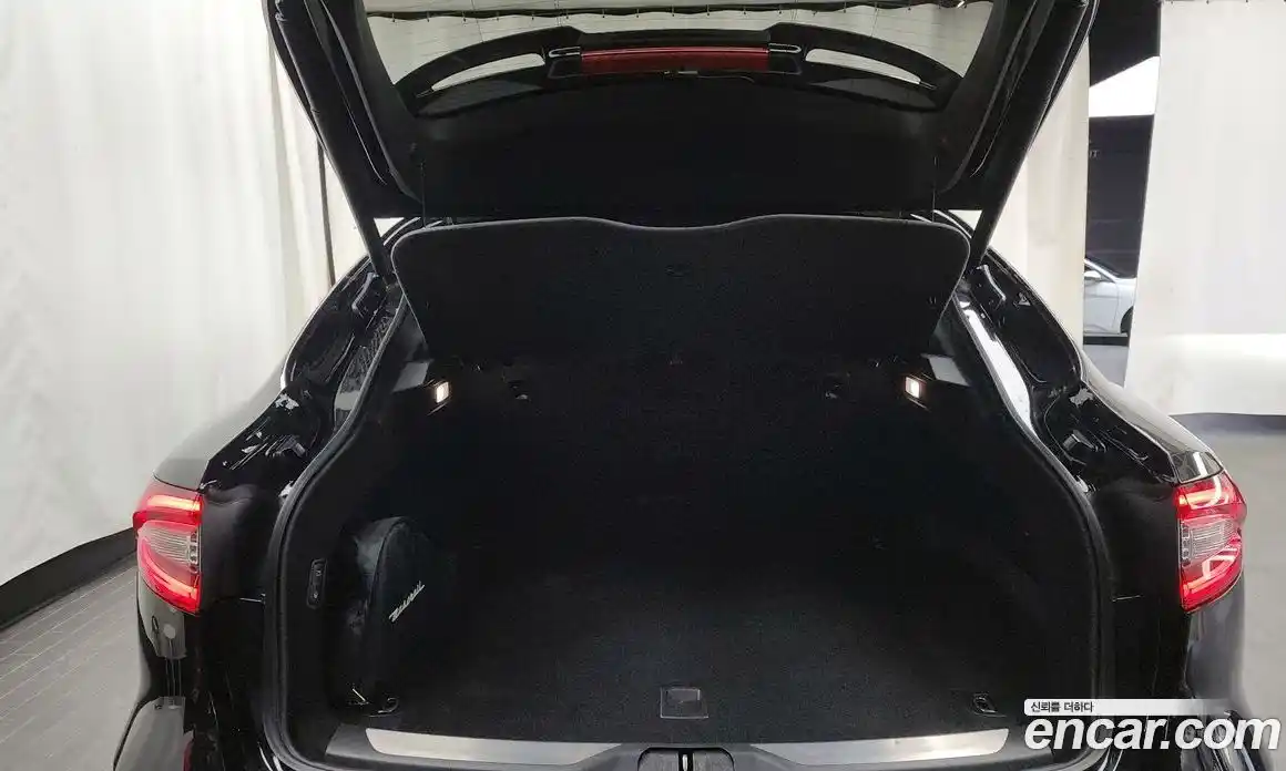 Maserati Levante 2020 3.0 гидро в Москве № 282720, фото 20