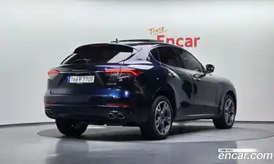 Maserati Levante 2022 2.0 гидро в Москве № 282795, миниатюра 2